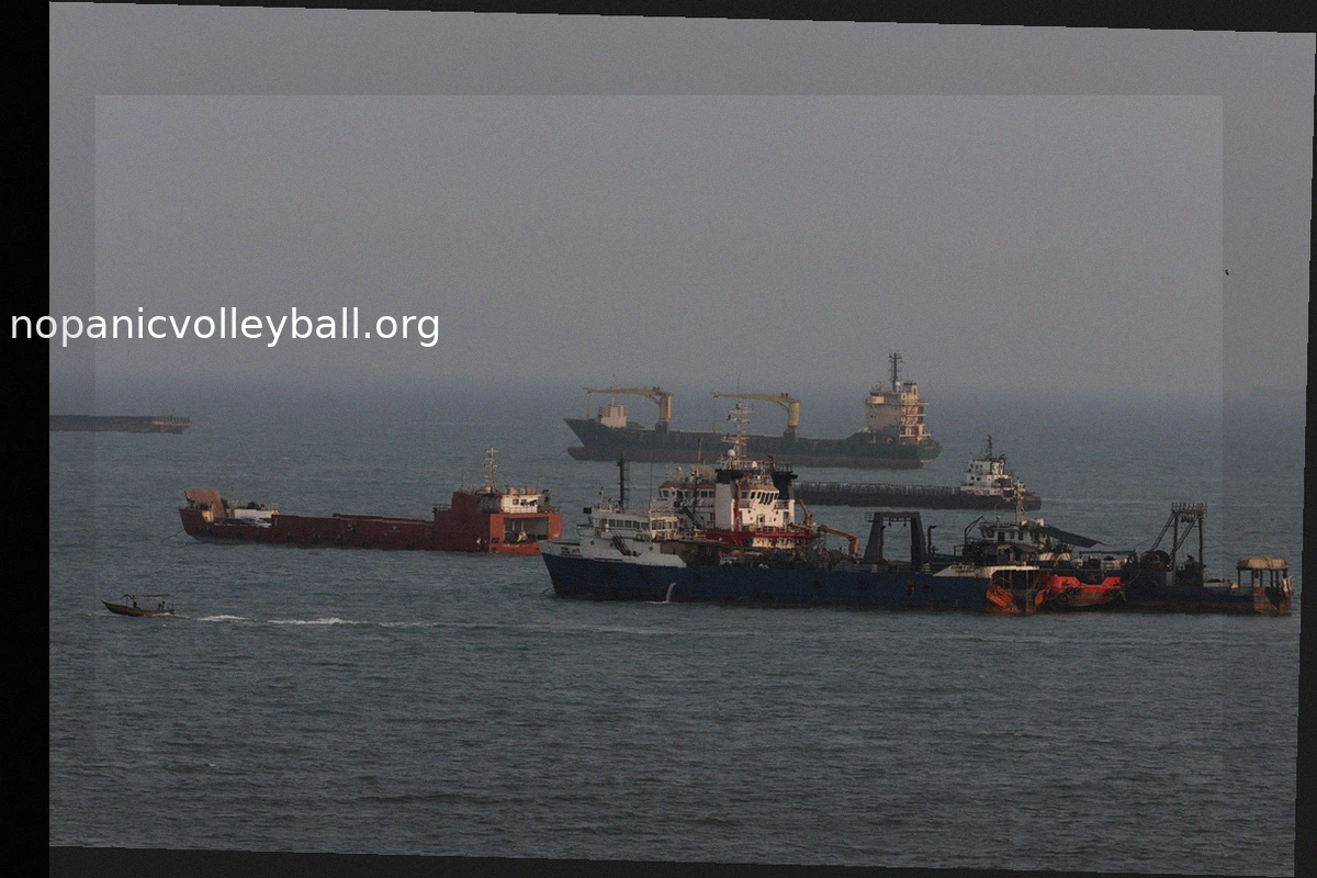 Iran Grants Passage to Iraqi Oil Tankers Through Hormuz Strait